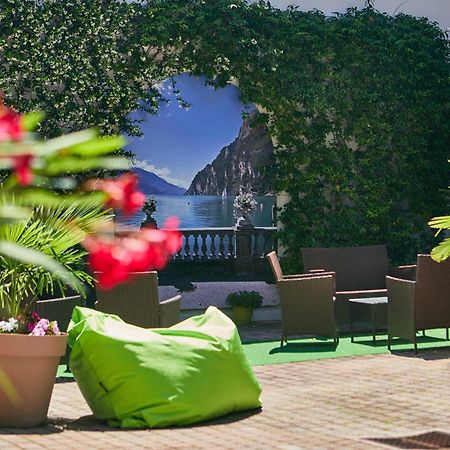 Bella Villa Apartments Riva del Garda Dış mekan fotoğraf