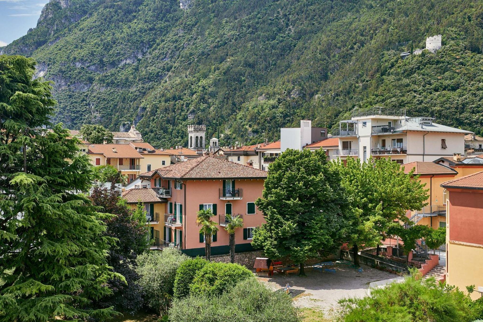 Bella Villa Apartments Riva del Garda Dış mekan fotoğraf